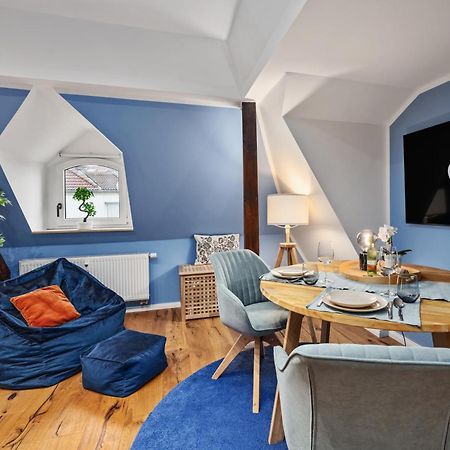Edler Wohnraum Modernes Vorstadtstudio Mit Emma-Bett, Garten & Kaffeevollautomat 茨维考 外观 照片