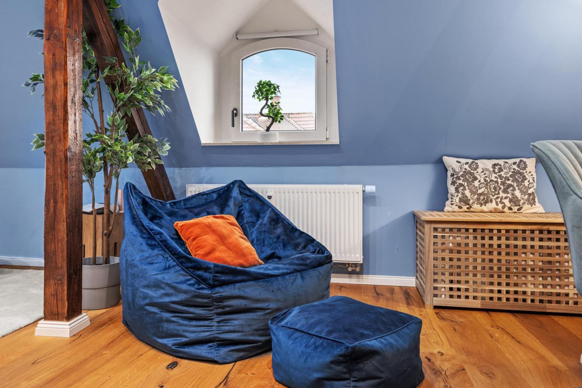 Edler Wohnraum Modernes Vorstadtstudio Mit Emma-Bett, Garten & Kaffeevollautomat 茨维考 外观 照片