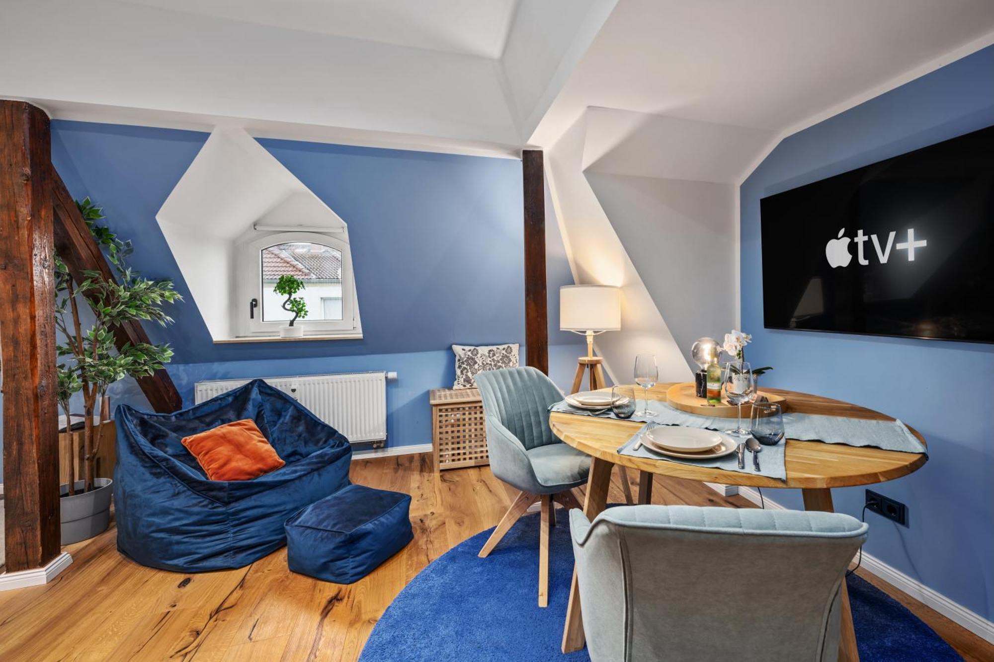 Edler Wohnraum Modernes Vorstadtstudio Mit Emma-Bett, Garten & Kaffeevollautomat 茨维考 外观 照片